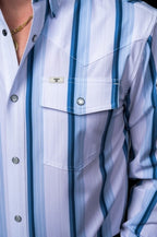 The Tristan Long Sleeve Pearl Snap Shirt in Blue - product image 4