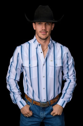 The Tristan Long Sleeve Pearl Snap Shirt in Blue - Blue